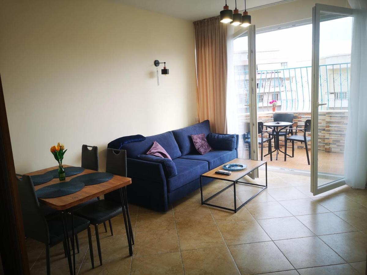 Riviera Deluxe Apartments Vlorë Eksteriør billede
