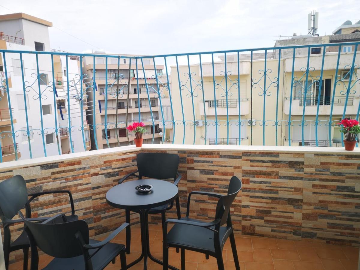 Riviera Deluxe Apartments Vlorë Eksteriør billede
