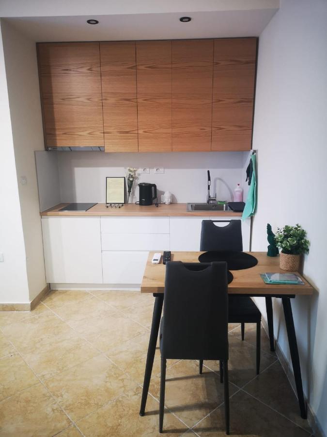 Riviera Deluxe Apartments Vlorë Eksteriør billede